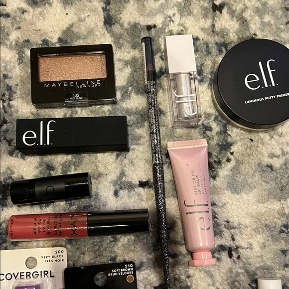 Makeup bundle